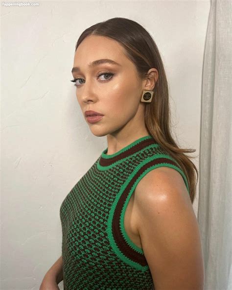 alycia debnam-carey nude